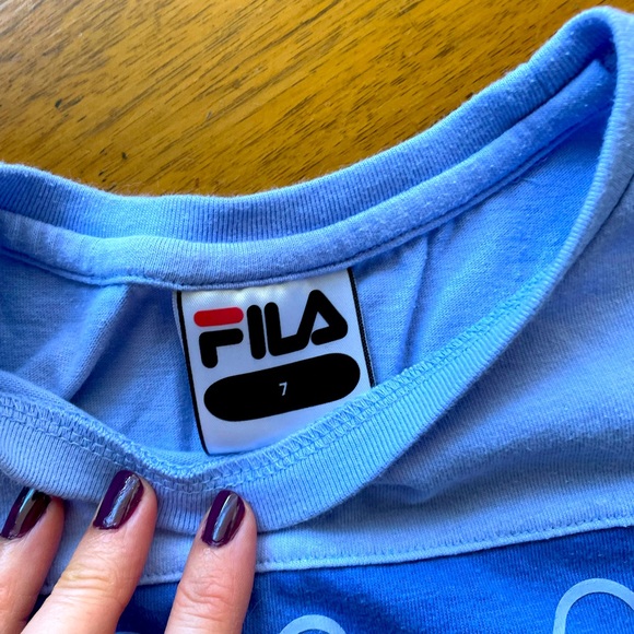Fila Tee Sz 7 (fits more like a 6) - Picture 2 of 3